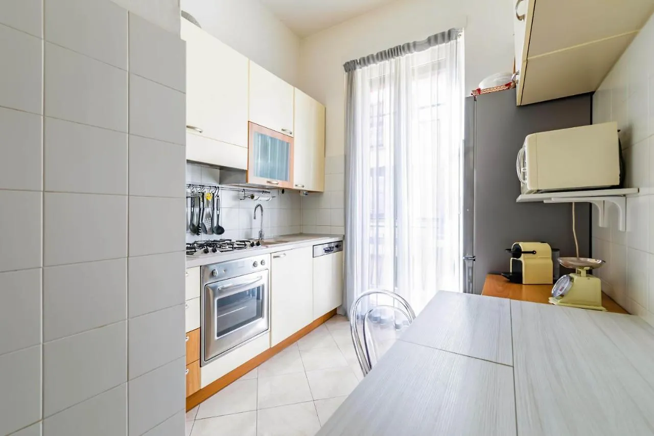 Easylife - Goditi Il Fascino Di Milano Soggiornando In Un Accogliente Trilocale A Porta Venezia 0*, Milan
